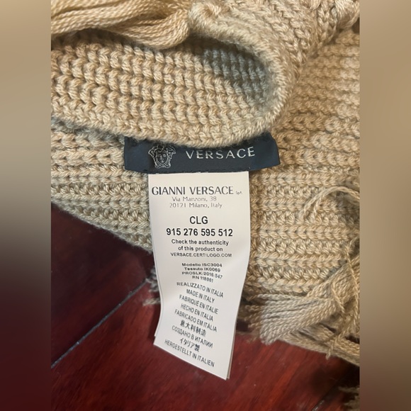 Versace thick fringe shawl - Picture 3 of 3